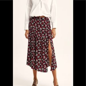 ZARA FLORAL SKIRT XS